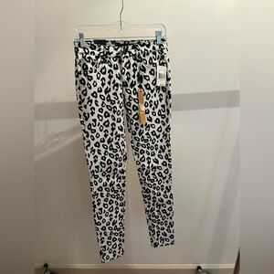 Tinsel Black and White Leopard Print Skinny Jeans NWT
